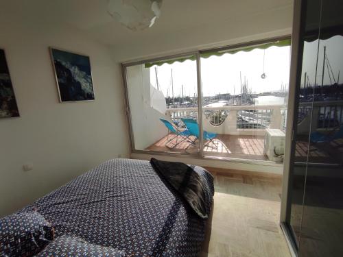 Classé 3 étoiles - Magnifique vue sur le port - Wifi et Clim