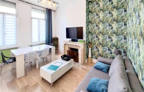 Nice Apartment In Dunkerque With Wifi And 1 Bedrooms