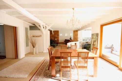 Gîte La Réserve avec Jardin et Piscine