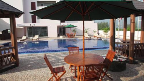 Bazén v ubytování Sakura Park Hotel & Residence nebo v jeho okolí