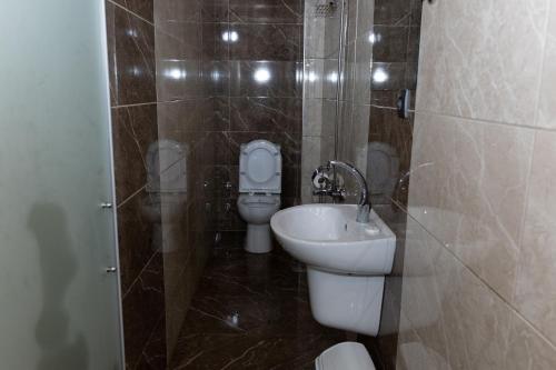 Bilik mandi di Hamsikoy Tas Otel