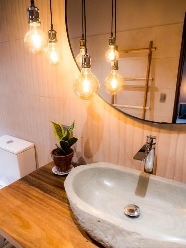 Koupelna v ubytování ARjAU Boutique Hotel - Adults Only
