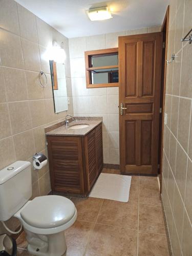 Ένα μπάνιο στο LarDoceFesta Home