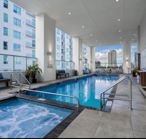 Downtown Brickell- Studio with King Bed and Queen Sofa-bed photo 11