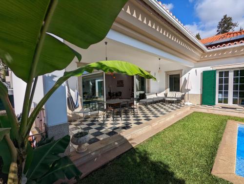 Casa Roc Madeira - 5 Bedrooms - Ocean and City Views - Private Heated Pool