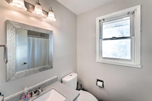 Koupelna v ubytování Family-Friendly Rockford Home with Private Yard!