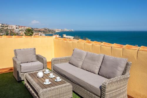 Seaview penthouse by Costarentals - Ref 112