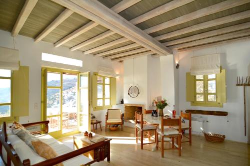 Cycladic Fos - Entire SeaView 2BR Villa by TinosHost