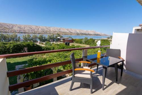 Apartments by the sea Pag - 20986