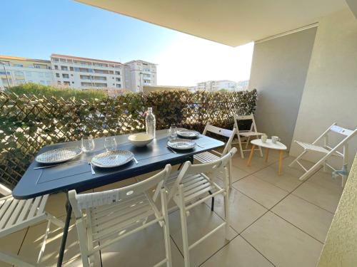 3P climatisé avec parking, piscine, proche plage et commerces à Sète - FR-1-338-497