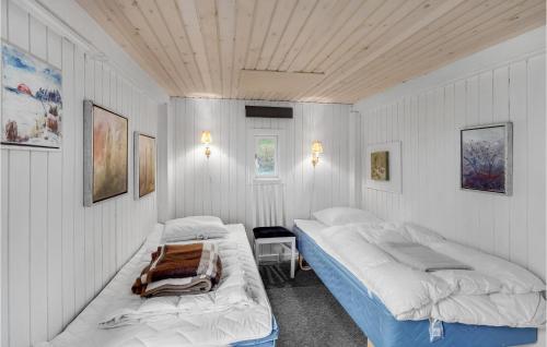 Postel nebo postele na pokoji v ubytování Amazing Home In Faaborg With Wifi