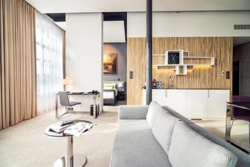 Posezení v ubytování Fabryka Wełny Hotel & Spa