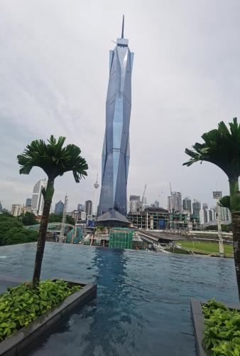 Piscina en o cerca de Merdeka Tower 118 Opus KL