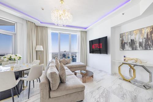 Fotografie z fotogalerie ubytování Upgraded Two Bedroom Apartment in Marina v Dubaji