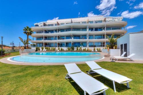 Lovely 3 bedroom apartment next to higueron area.