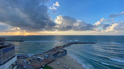 Ramada sea view Apartment – Photos 2