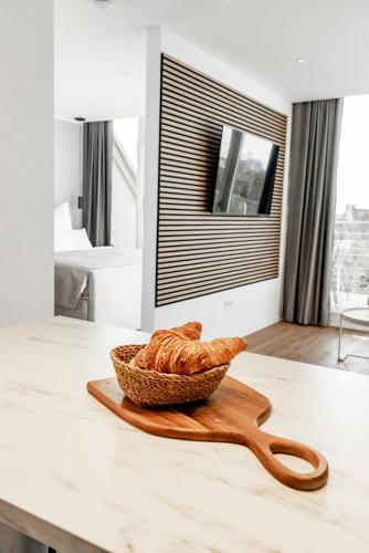 Φαγητό σε αυτό το διαμέρισμα ή κάπου εκεί κοντά