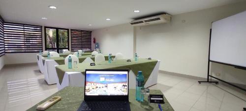TV/trung tâm giải trí tại Hotel Club del Sol