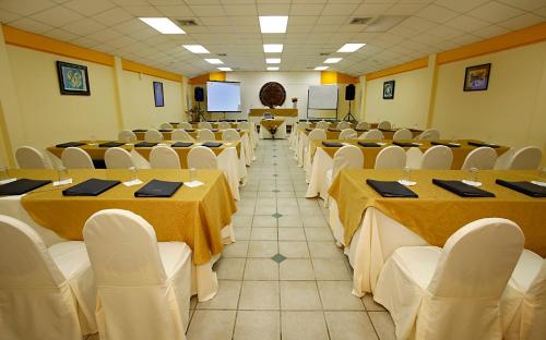 Khu vực hỗ trợ khách đi công tác/phòng hội thảo tại Hotel Club del Sol