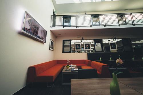 オールボーにあるホテル ジョムフ エイネのギャラリーの写真