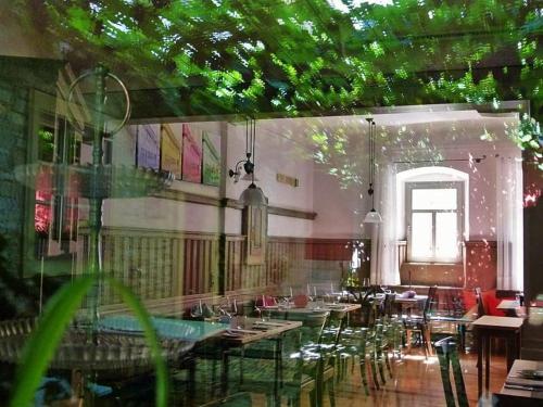 Restaurace v ubytování Weinbar & Gästehaus Himmelstoss