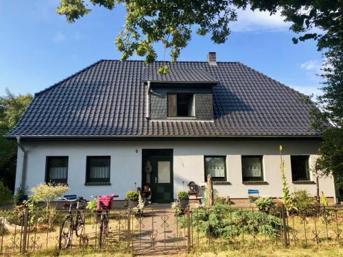 Tòa nhà nơi căn hộ tọa lạc