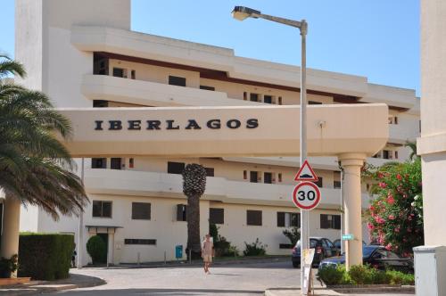 Casa da Buganvília - Iberlagos com vista de mar e acesso à praia