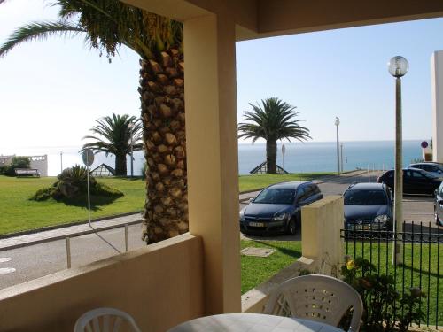 Casa da Buganvília - Iberlagos com vista de mar e acesso à praia