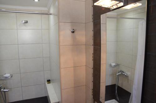 Ένα μπάνιο στο Valedina Rooms