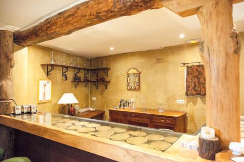 Φωτογραφία από το άλμπουμ του CASA RURAL, con Jacuzzi, Chimenea, BBQ, Bar y mucho mas σε Αλμαθάν