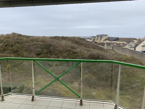 Fort-Mahon-Plage: Appartement proche plage avec garage - FR-1-482-111