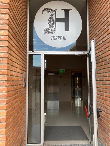 TORRES H – Photos 3