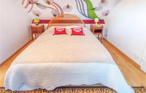 Posteľ alebo postele v izbe v ubytovaní Gorgeous Home In Selles-saint-denis With Kitchen