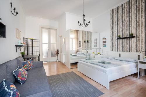 K10 - Kazinczy Street Heritage Suite - Best Location by BQA