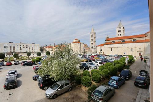 Luxury Town Center Apartments