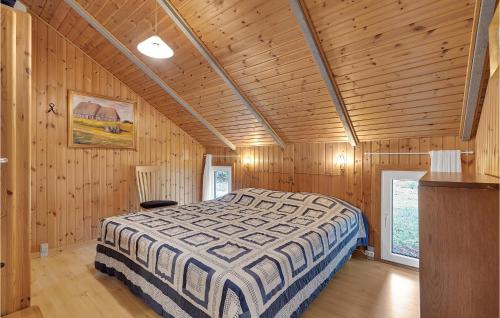 Ένα ή περισσότερα κρεβάτια σε δωμάτιο στο Stunning Home In Rømø With Kitchen