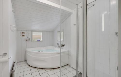 Koupelna v ubytování Nice Home In Haderslev With Wifi