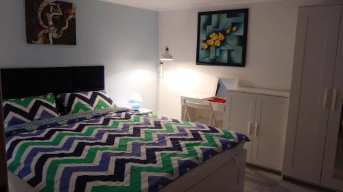 Posteľ alebo postele v izbe v ubytovaní ENKLAWA NAD KWISĄ [APARTAMENT 2]