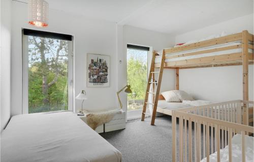 Kerrossänky tai kerrossänkyjä majoituspaikassa 3 Bedroom Stunning Home In Nykbing Sj