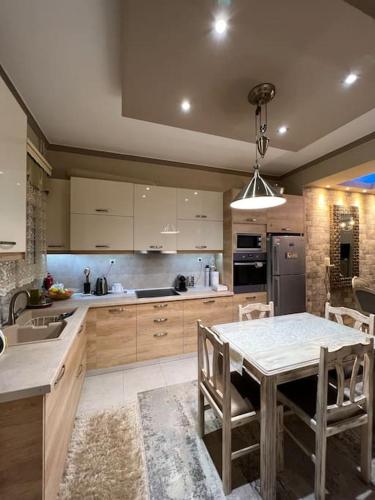 Corner House Volos