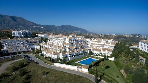 Bright, Airy Home from Home in Mijas Golf
