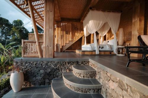 Μπαλκόνι ή βεράντα στο Makerti Bali~Bamboo House