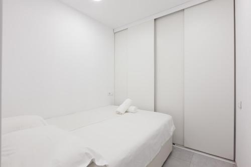 Hotel Las Palmeras studio by Costarentals - Ref 56