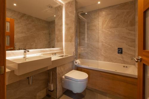 Bany a Radstone Hotel