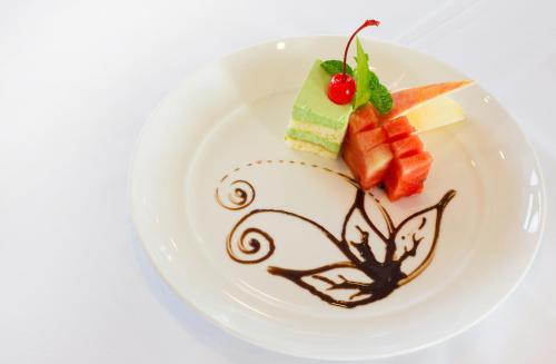 クルーズの敷地内または近くでの食事または食べ物