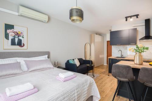 luxury apartment Near the Sea