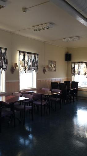 Restavracija oz. druge možnosti za prehrano v nastanitvi Tana Vertshus