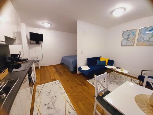 Lauro Apartment