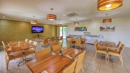 Restoran atau tempat lain untuk makan di Chinchilla Motor Inn