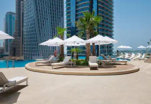 HOT DEAL! Mesmerizing 1BR Full Marina View at Marina Gate
